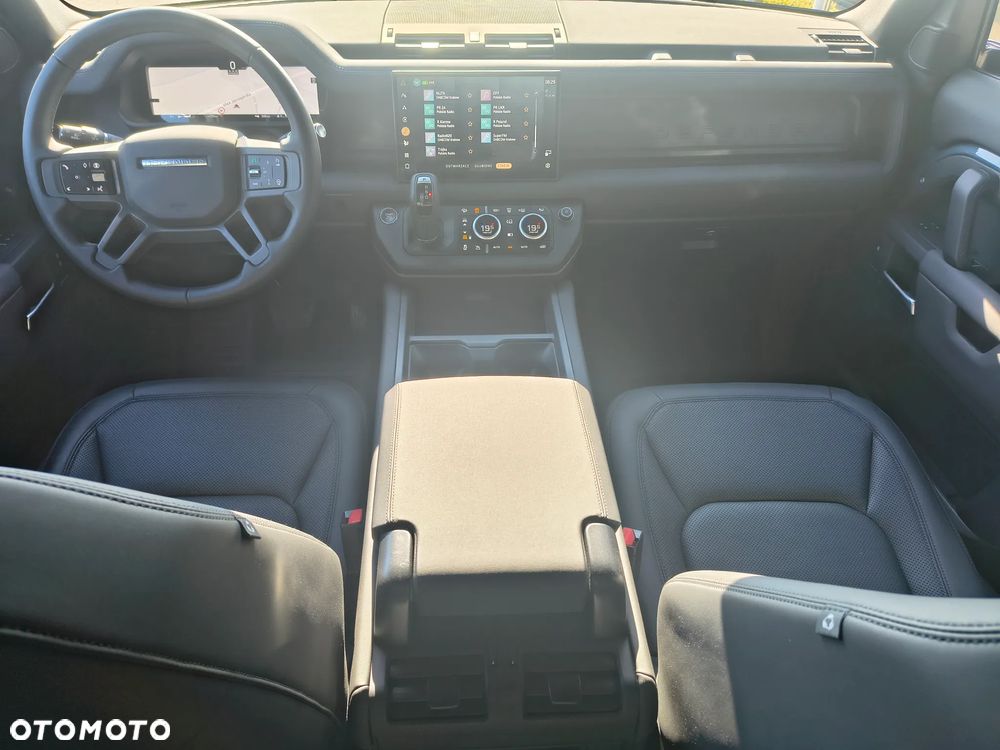Land Rover Defender 3.0 D250 mHEV X-Dynamic SE - 10