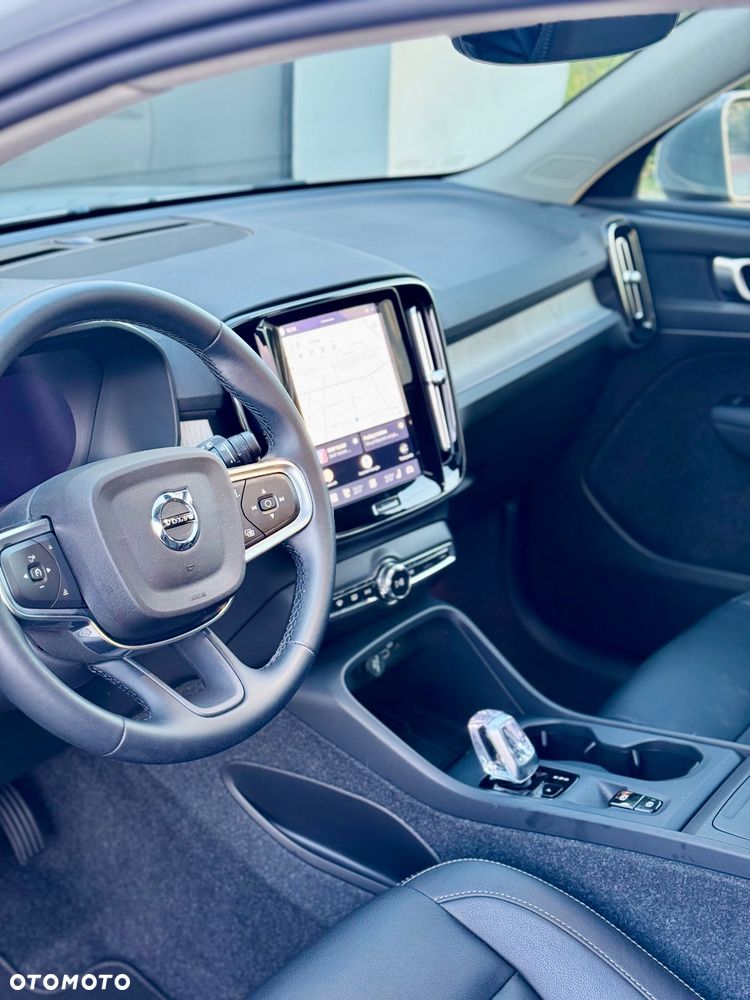Volvo XC 40 B5 AWD Ultimate Dark - 15
