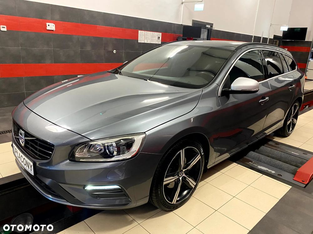 Volvo V60 D4 Drive-E R-Design Momentum - 8