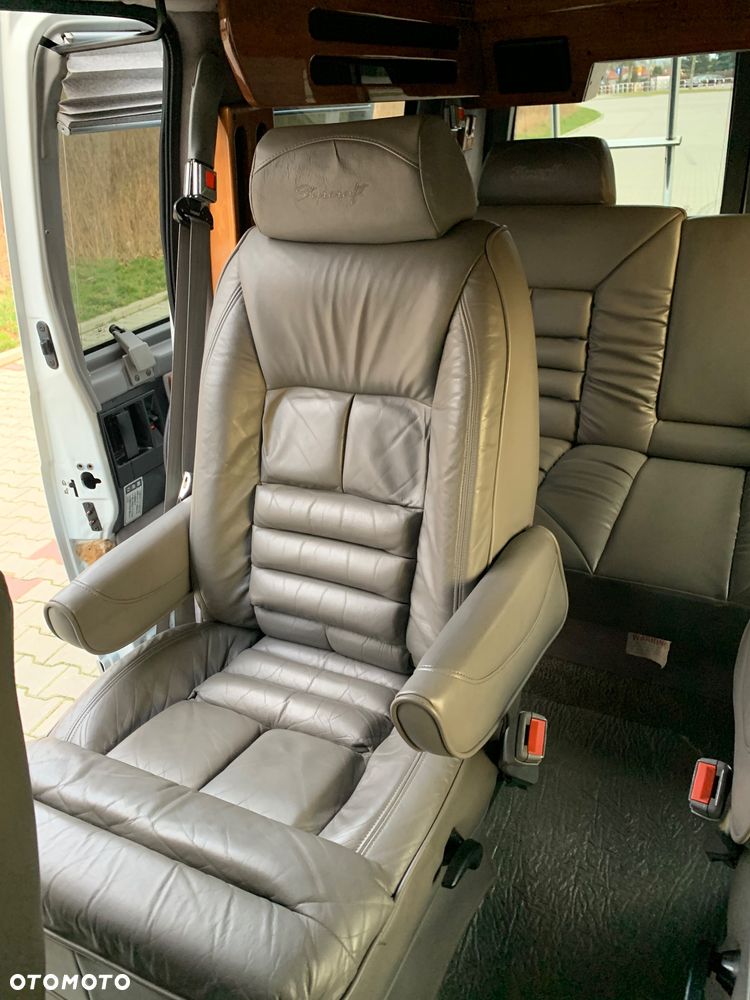 Chevrolet Astro - 18