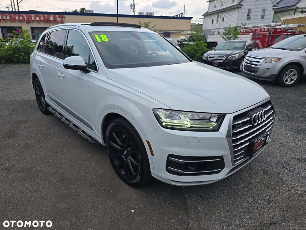 Audi Q7 3.0 TFSI Quattro Tiptronic - 2