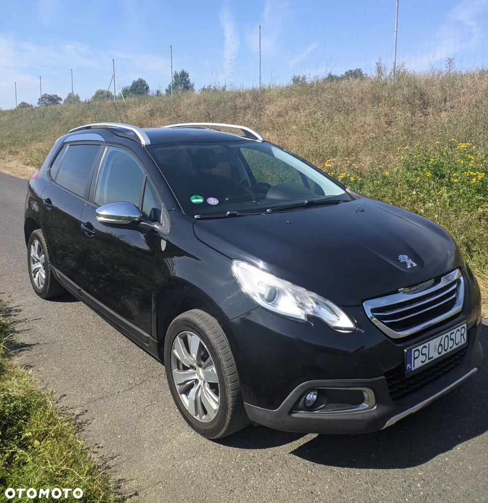 Peugeot 2008 1.2 Pure Tech Style - 1
