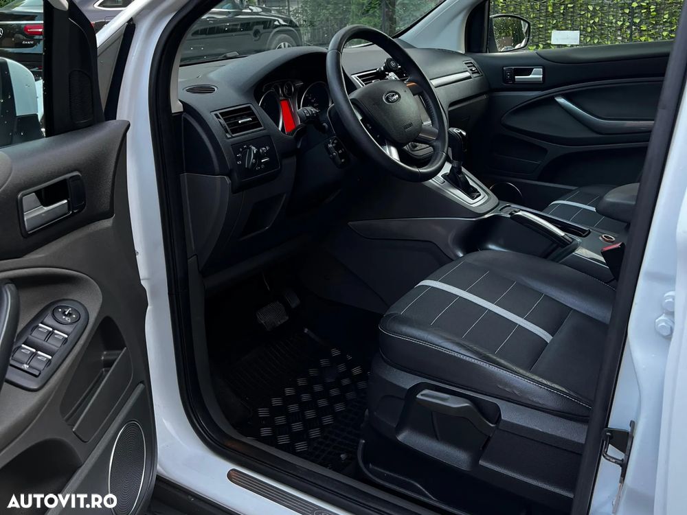 Ford Kuga 2.0 TDCi 4x4 Aut. Titanium - 10