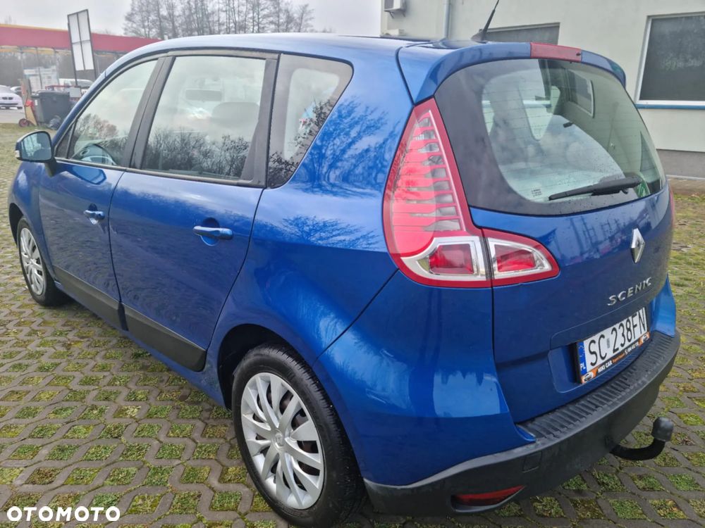 Renault Scenic 1.6 16V 110 Expression - 10