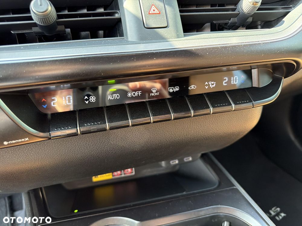 Lexus UX 250h GPF F Sport Design 2WD - 25