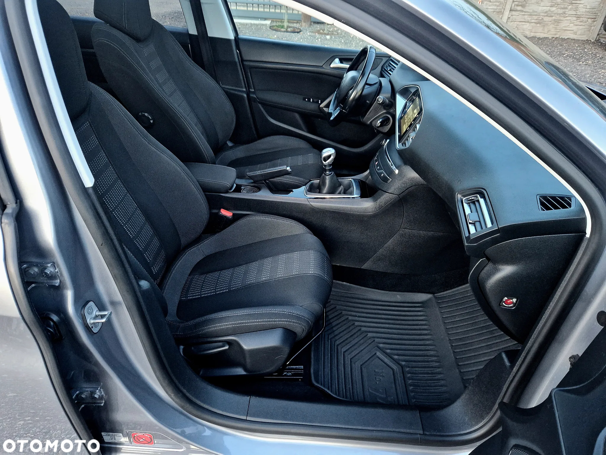 Peugeot 308 - 17