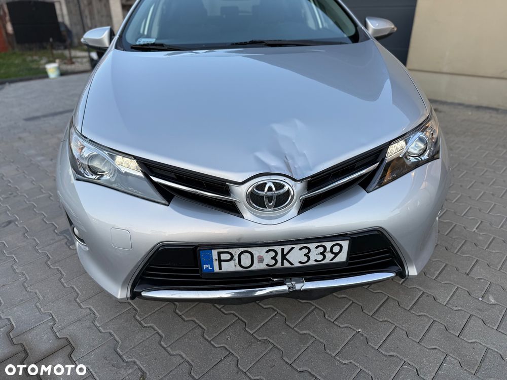 Toyota Auris 1.6 Premium Comfort - 25