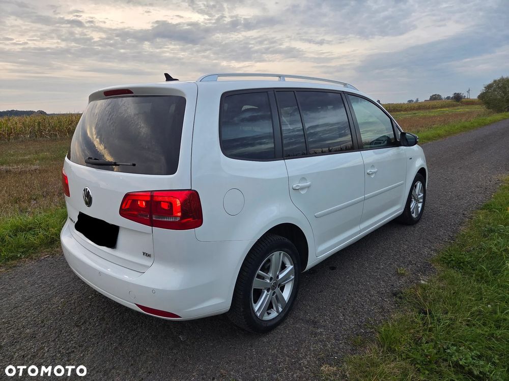 Volkswagen Touran 1.6 TDI DPF DSG MATCH - 10