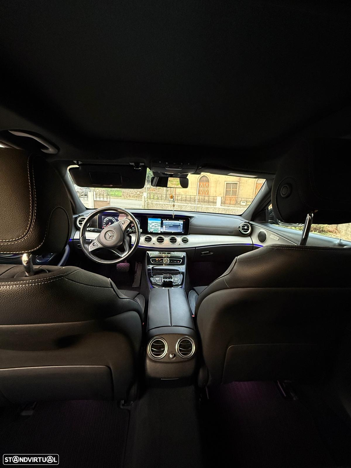Mercedes-Benz E 350 e AMG - 12