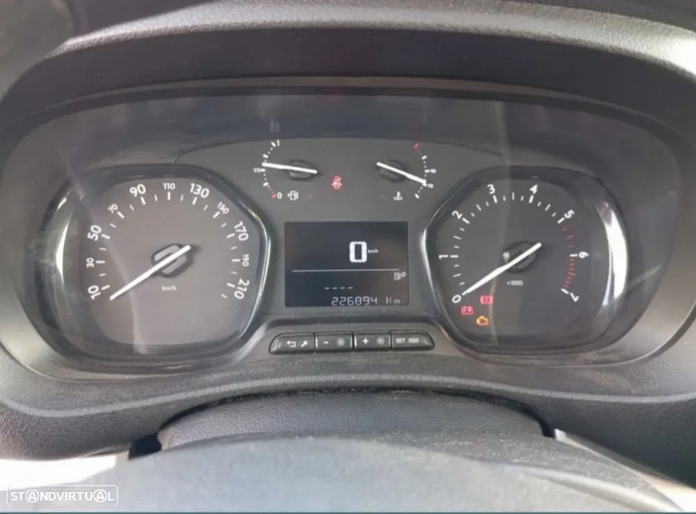 Peugeot Traveller 1.6 BlueHDi L2H1 Standard - 10