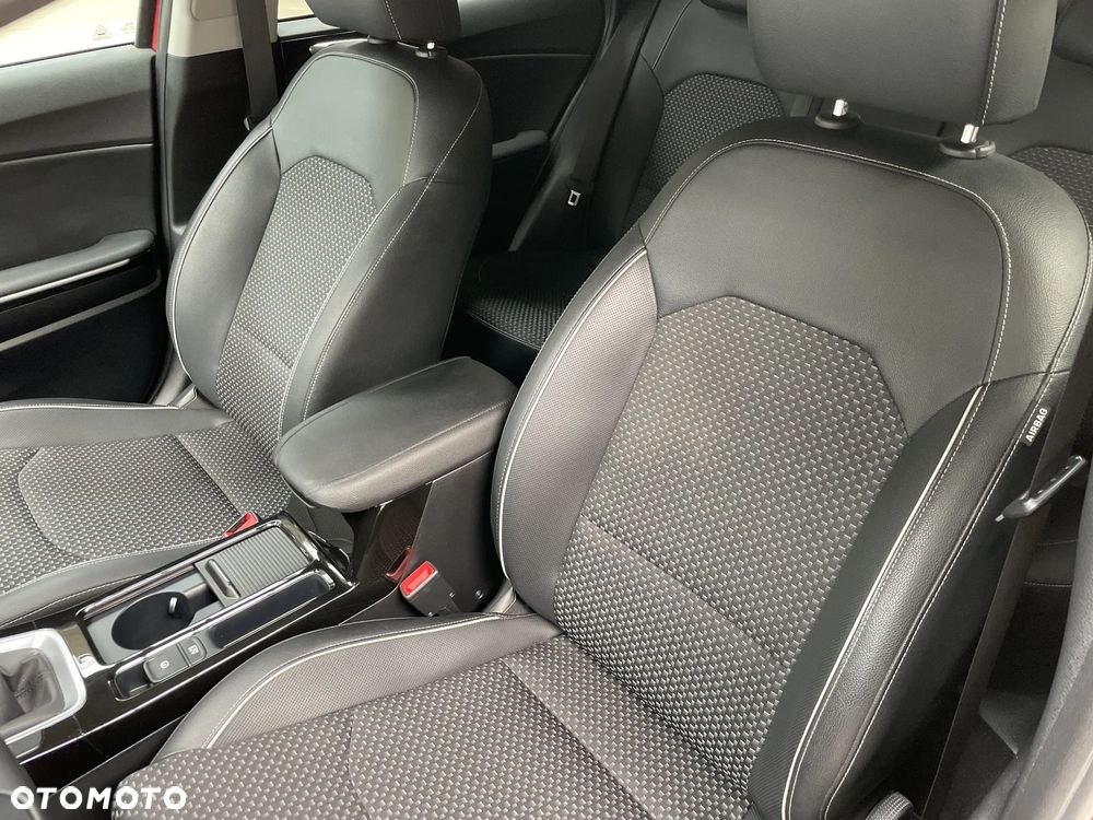 Kia XCeed 1.6 T-GDI L - 11
