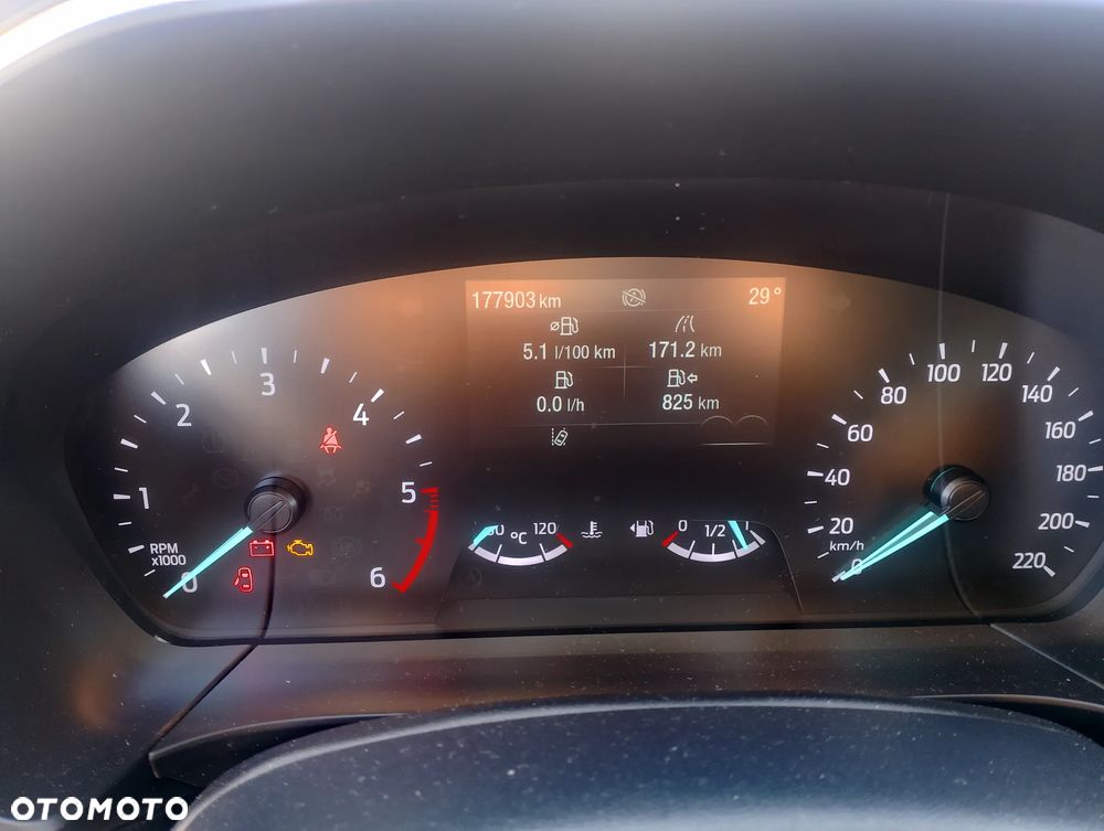 Ford Kuga 2.0 EcoBlue mHEV FWD Titanium X - 21