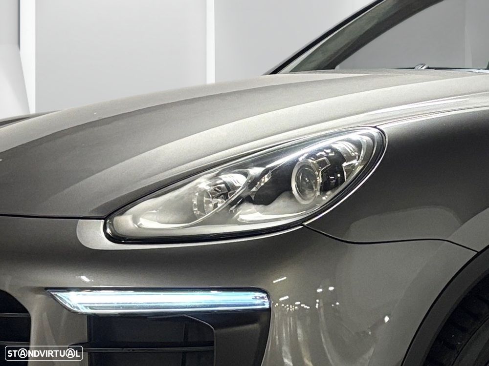 Porsche Cayenne S E-Hybrid - 17