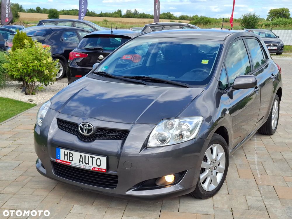 Toyota Auris 1.6 VVT-i Luna - 2