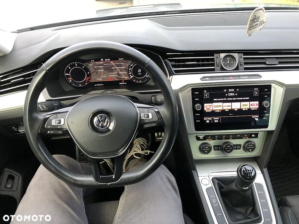 Volkswagen Passat 2.0 TDI BMT Highline - 13