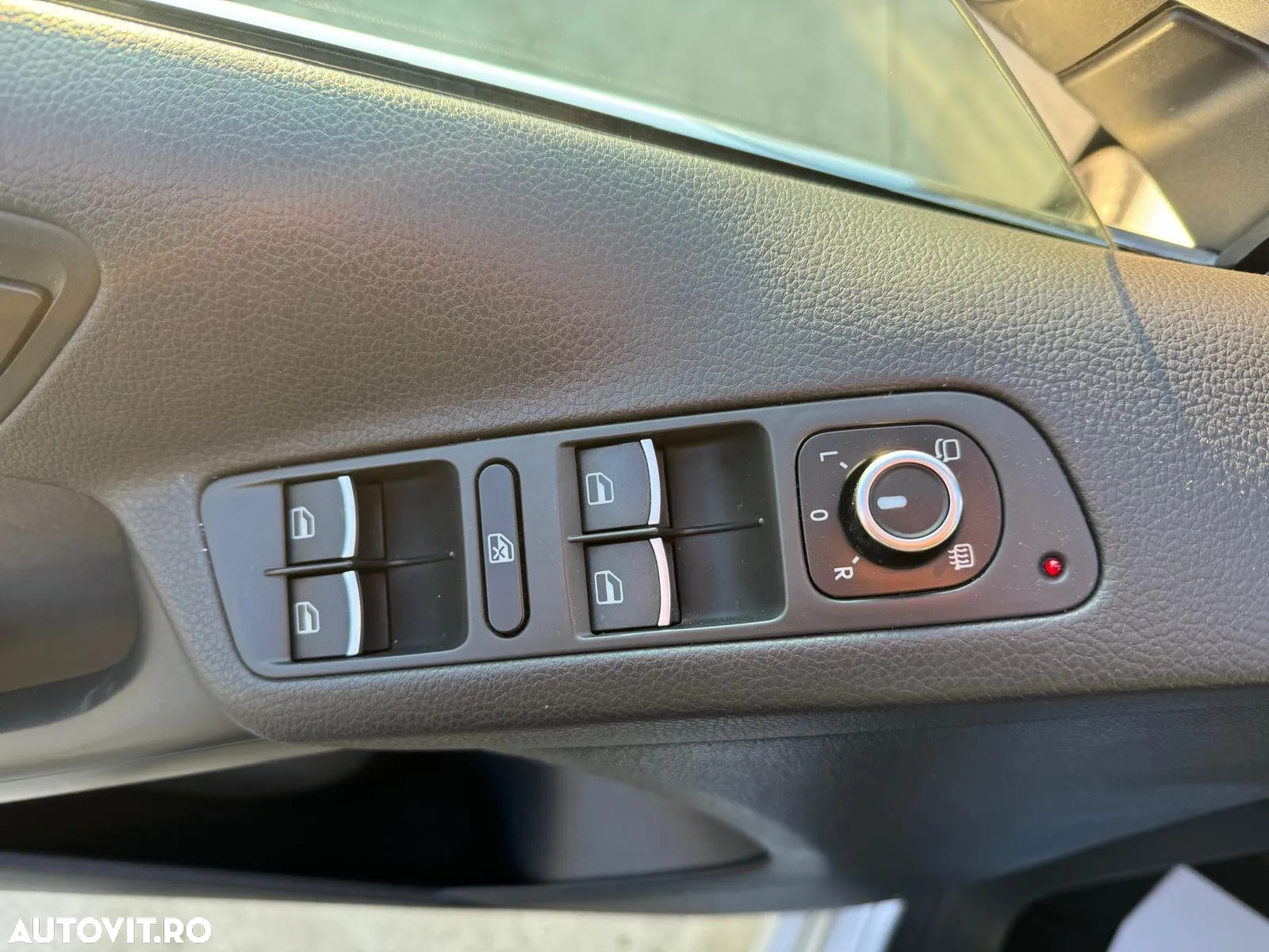 Volkswagen Tiguan - 11
