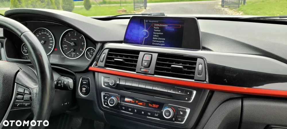 BMW Seria 3 320d DPF Edition Sport - 29