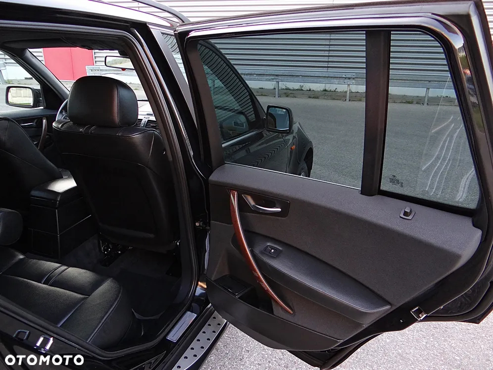 BMW X3 3.0i - 36