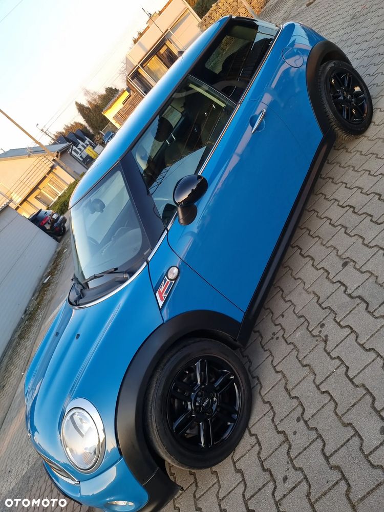 MINI ONE Standard - 15