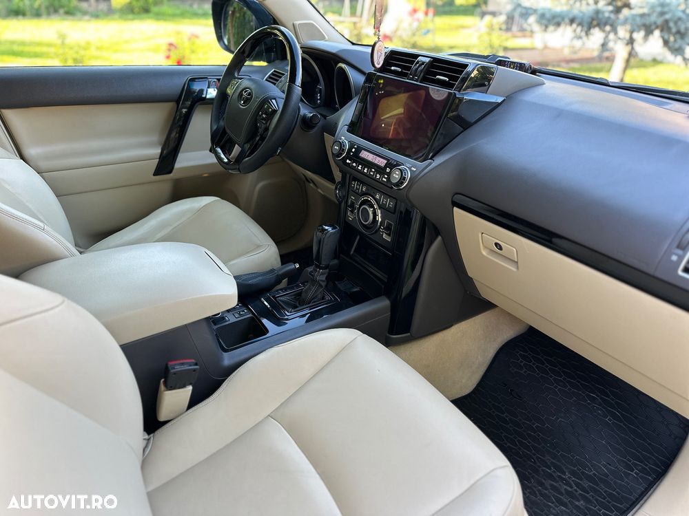 Toyota Land Cruiser 2.8l Turbo D-4D AVS Aut. Luxury - 10