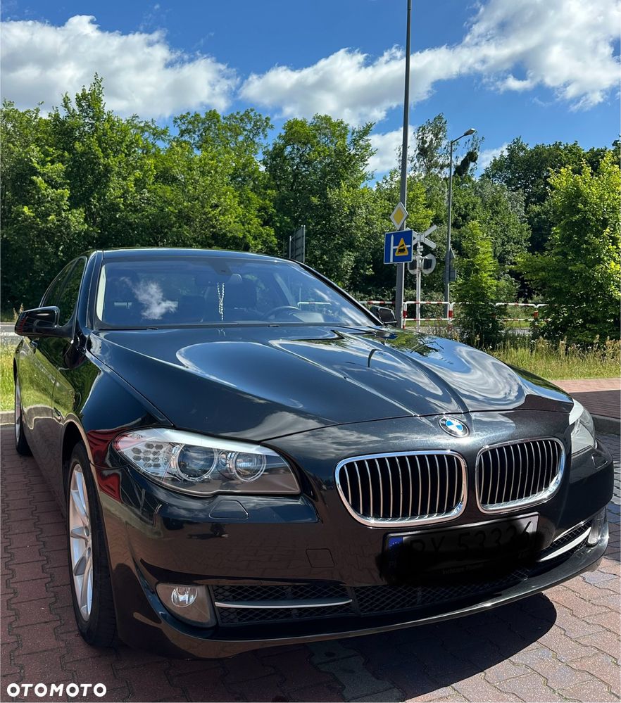 BMW Seria 5 528i xDrive - 2