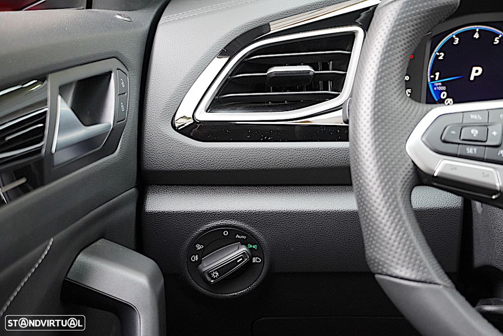 VW T-Roc 1.5 TSI R-Line DSG - 33