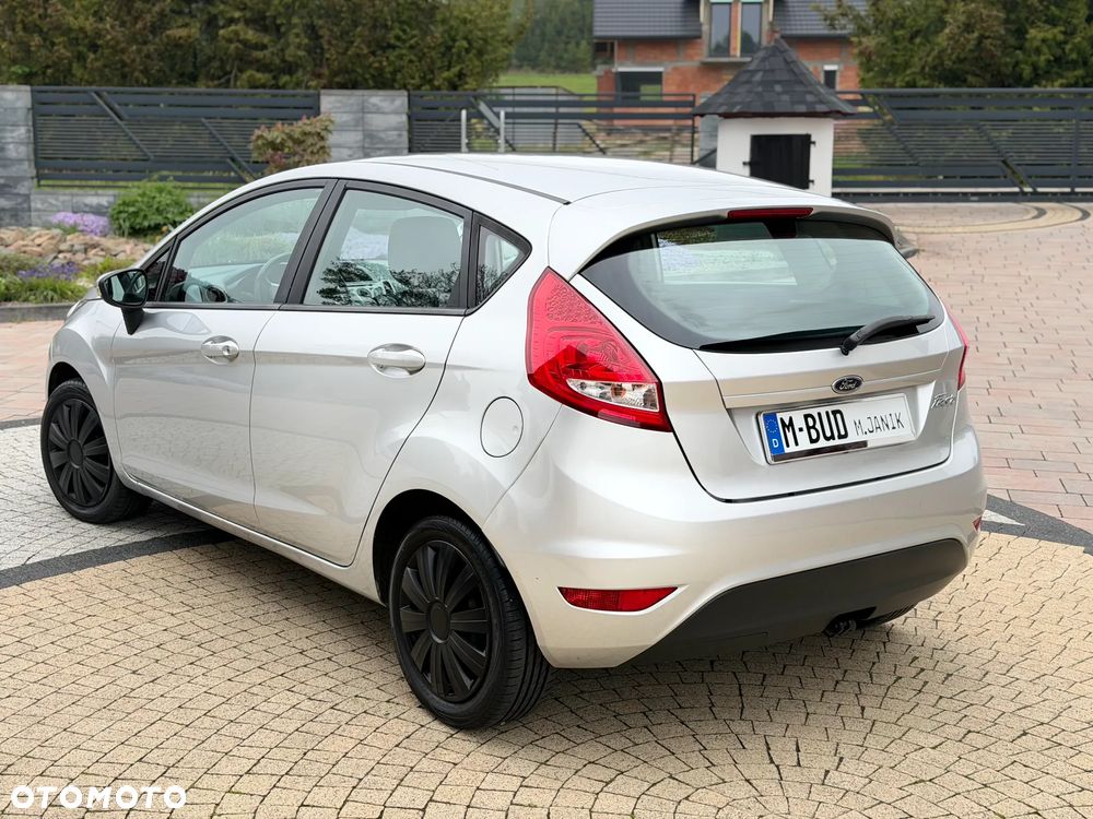Ford Fiesta - 4