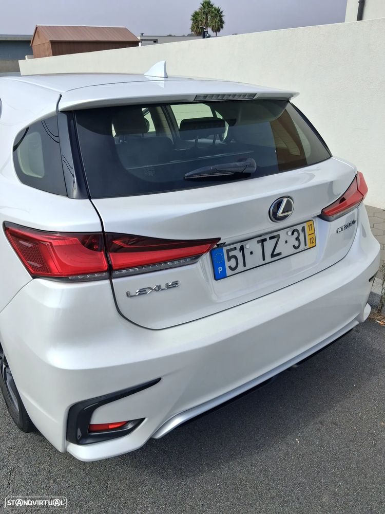 Lexus CT 200h F Sport - 4