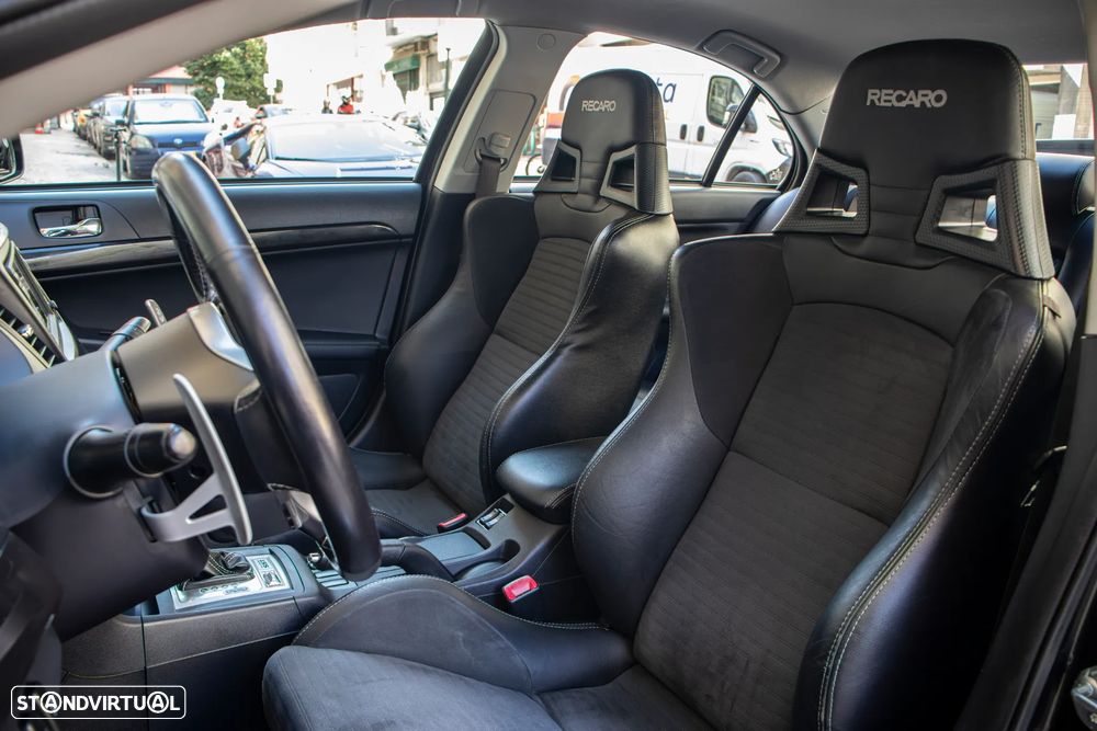 Mitsubishi Lancer - 8