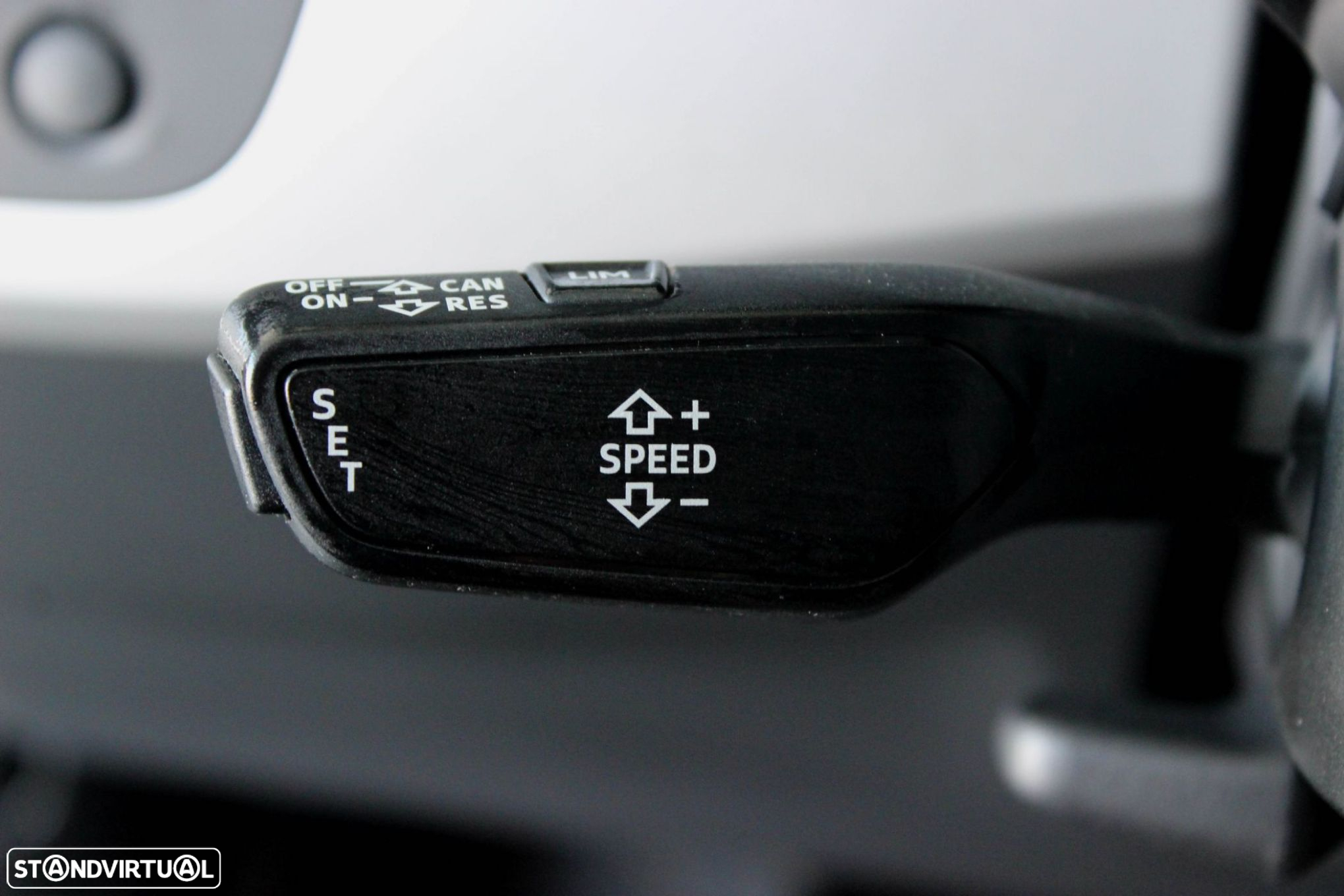 Audi A4 Avant 40 TDI S tronic - 15