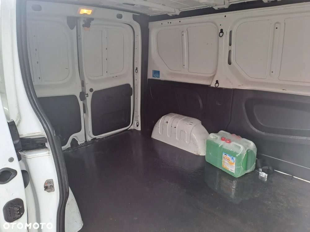 Opel Vivaro - 7