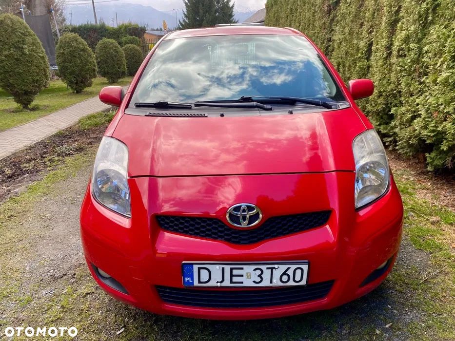 Toyota Yaris - 1