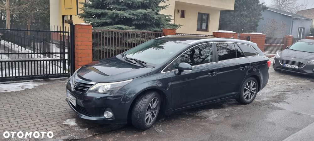 Toyota Avensis 2.0 D-4D Premium - 12