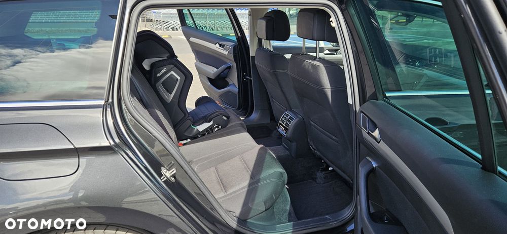 Volkswagen Passat Variant 1.8 TSI BMT Comfortline DSG - 10
