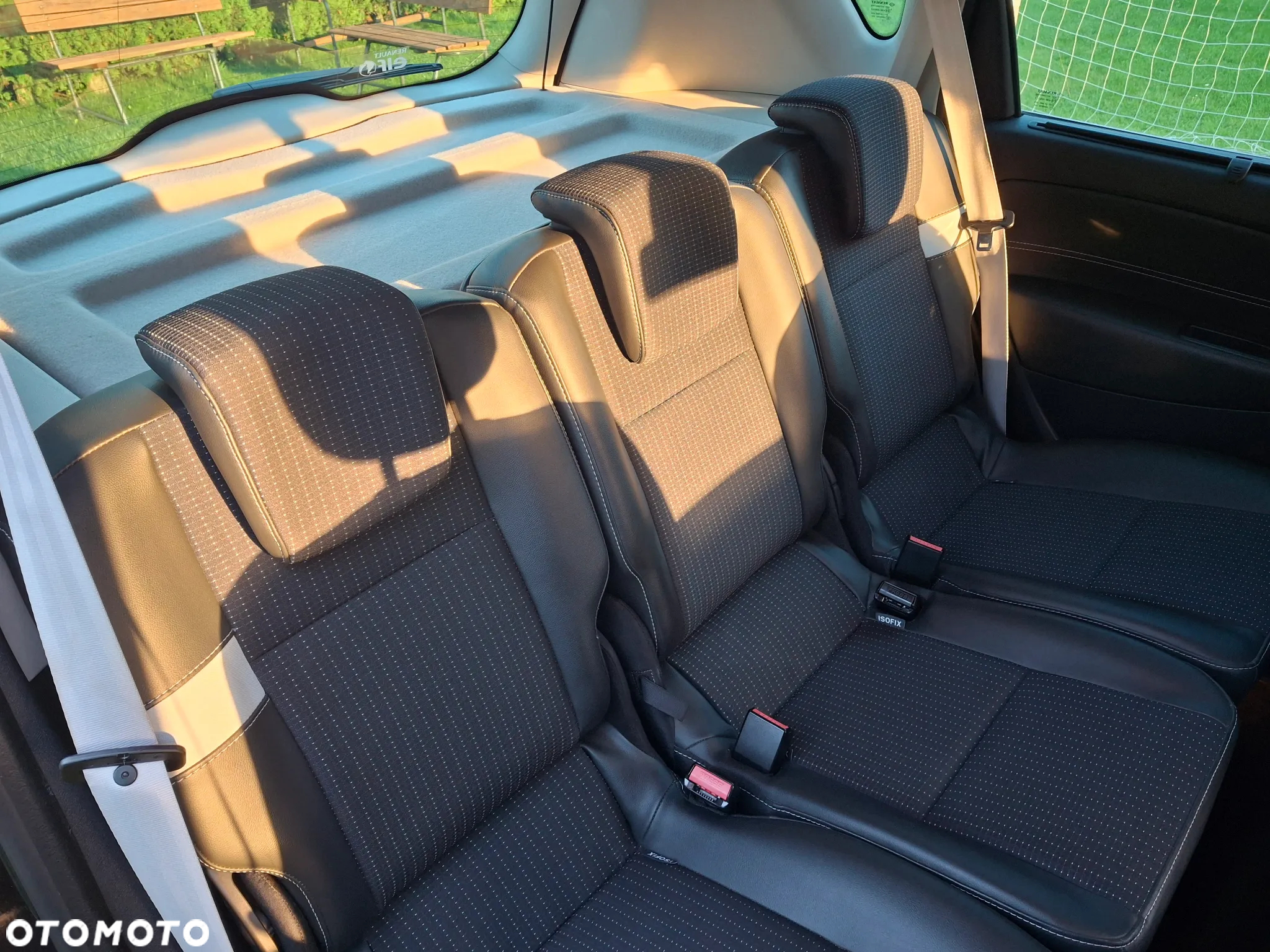 Renault Scenic ENERGY TCe 115 Bose Edition - 24