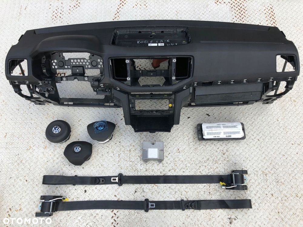 vw amarok deska kokpit konsola poduszki pasy - 1