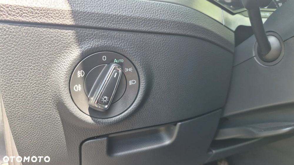 Skoda Superb 2.0 TDI Style - 22