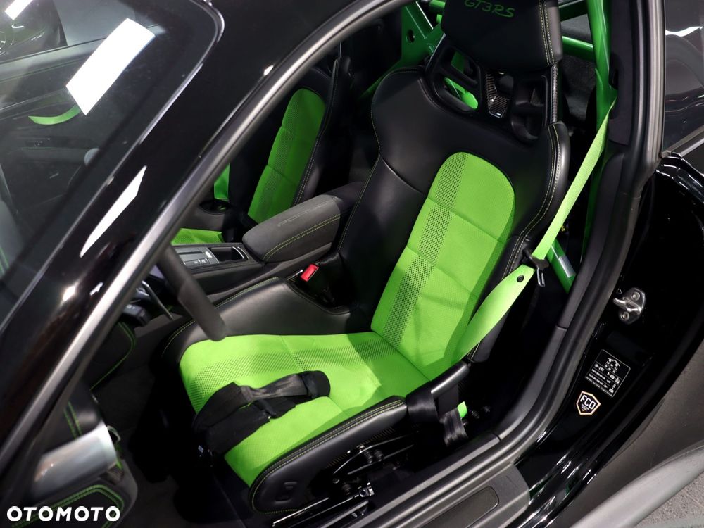 Porsche 911 GT3 RS - 16