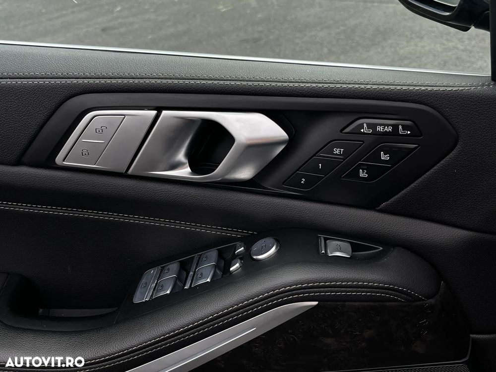 BMW X7 xDrive40d - 23