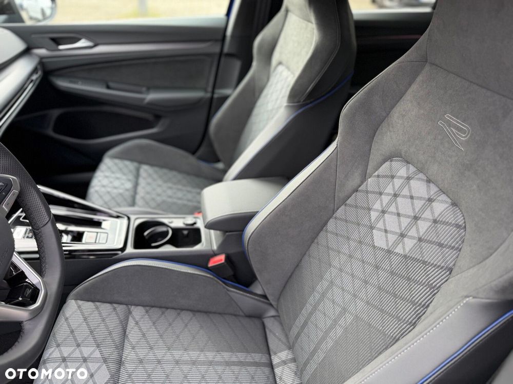 Volkswagen Golf Variant - 20