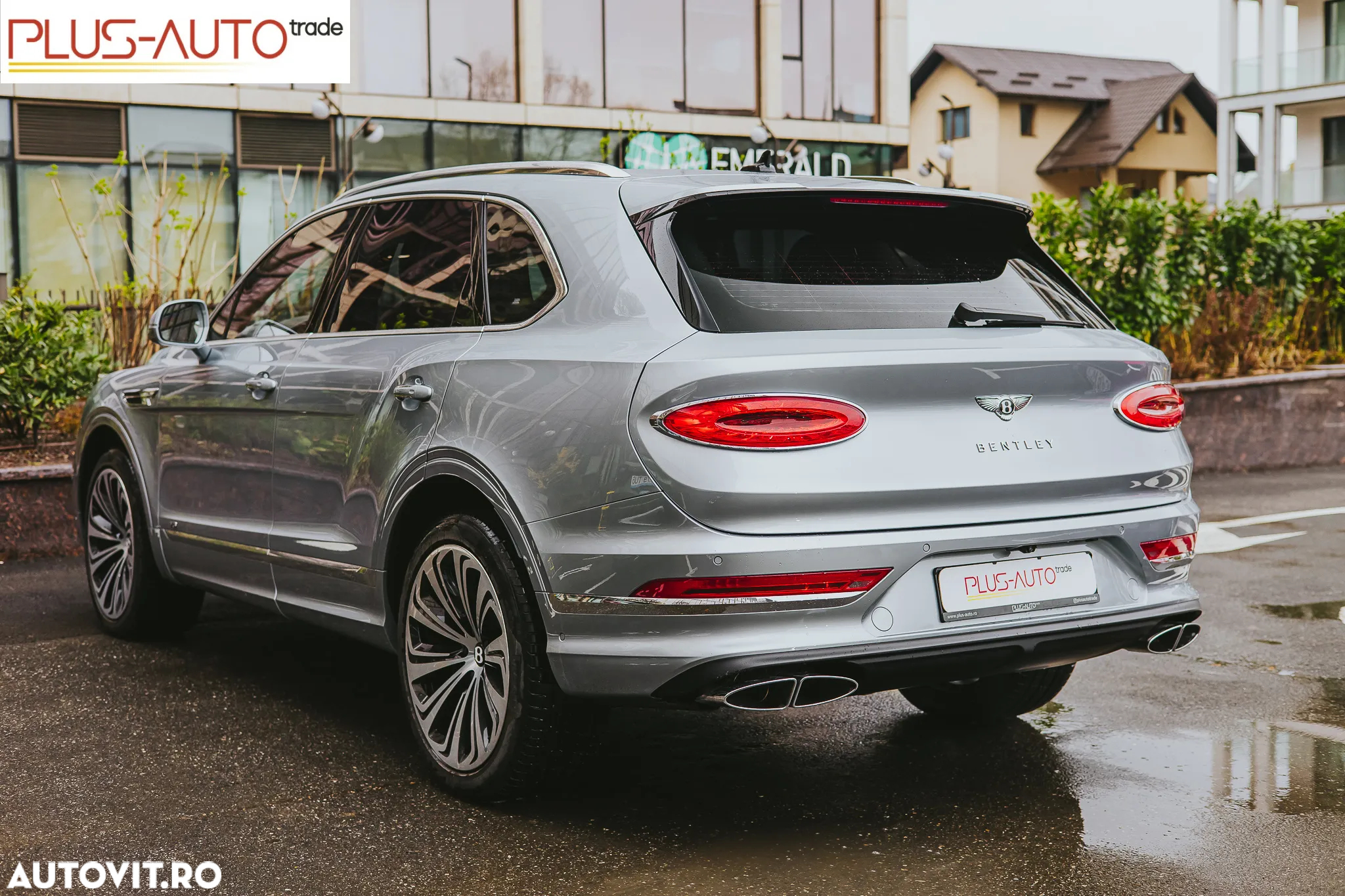 Bentley Bentayga - 11