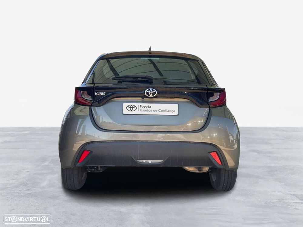 Toyota Yaris - 4