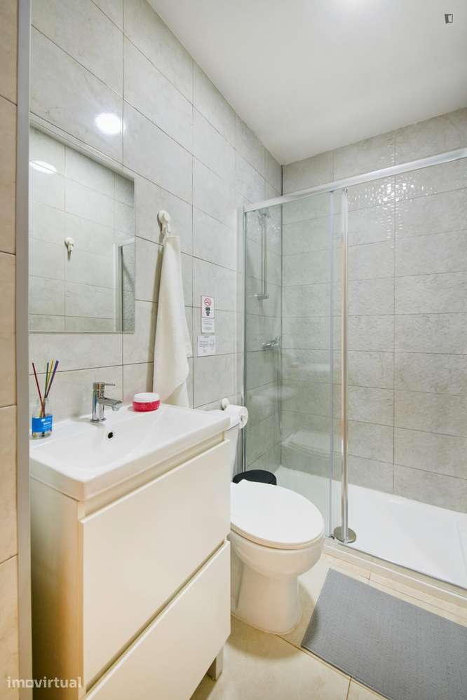 Quarto - localizado em Arroios Lisbon - Grande imagem: 4/47