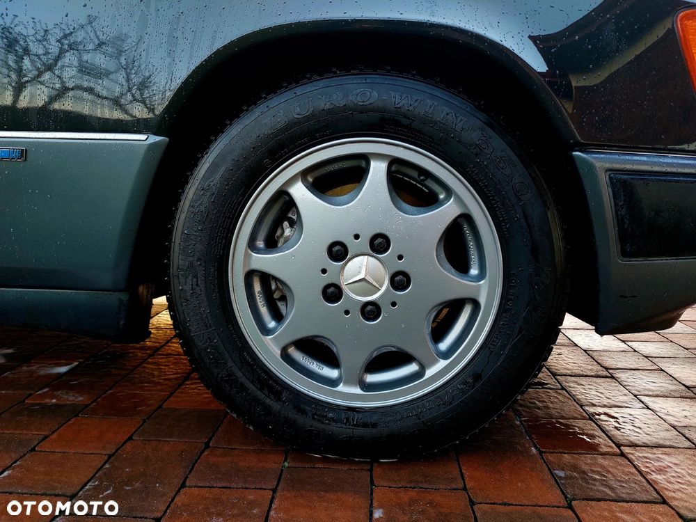 Mercedes-Benz W124 (1984-1993) - 21