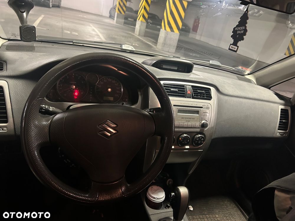 Suzuki Liana ver-kombi-1-6-automatik-comfort - 3