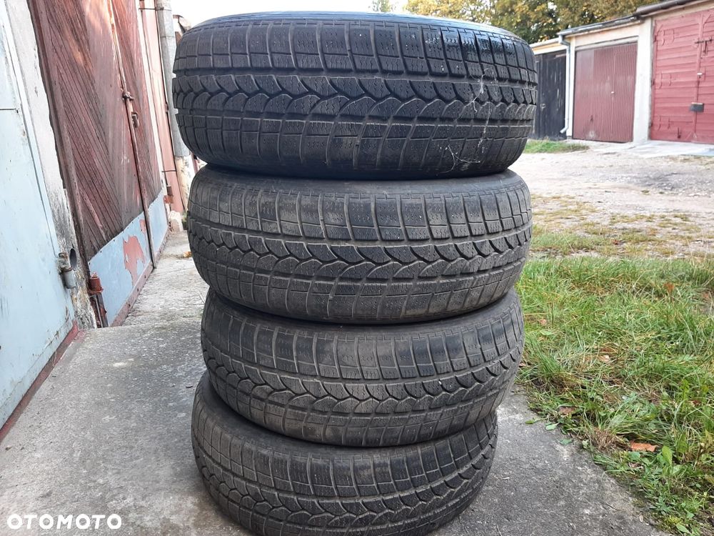 Opony zimowe KORMORAN 205/60 R16 - 1