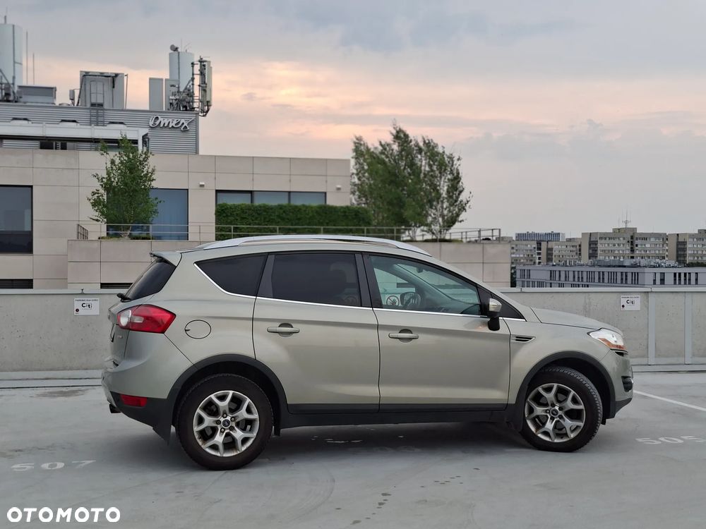 Ford Kuga 2.0 TDCi Titanium - 34