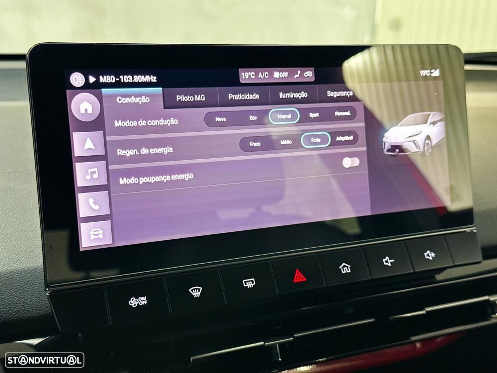 MG MG4 64 kWh Luxury - 53
