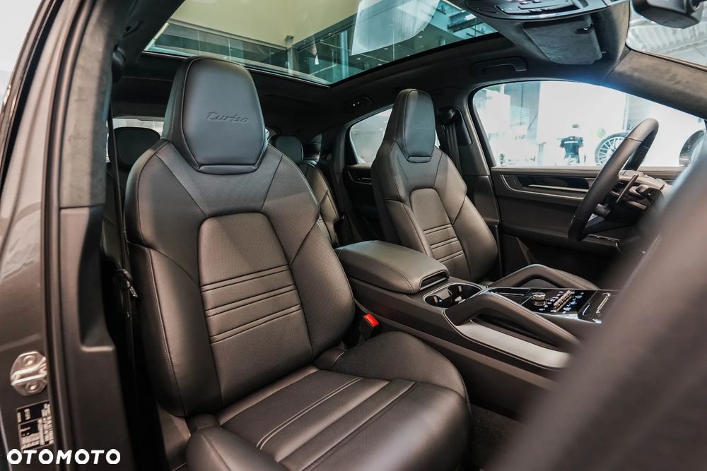 Porsche Cayenne Turbo E-Hybrid PHEV - 15