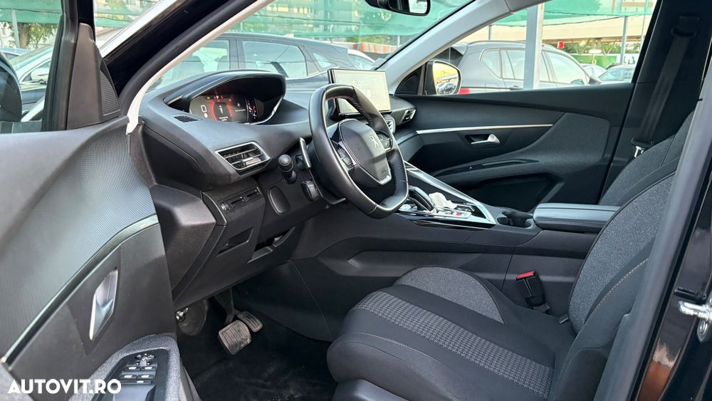 Peugeot 5008 - 22